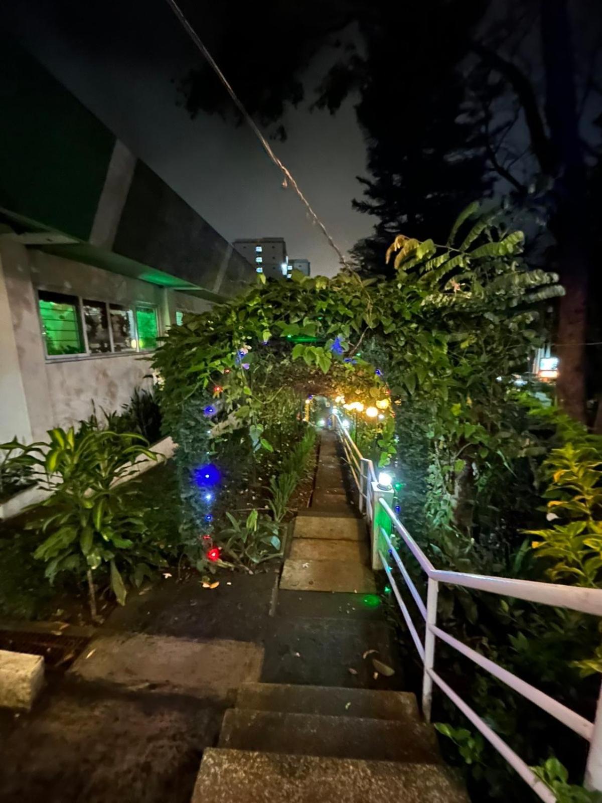 All Care Bed And Breakfast Tagaytay City Exterior photo